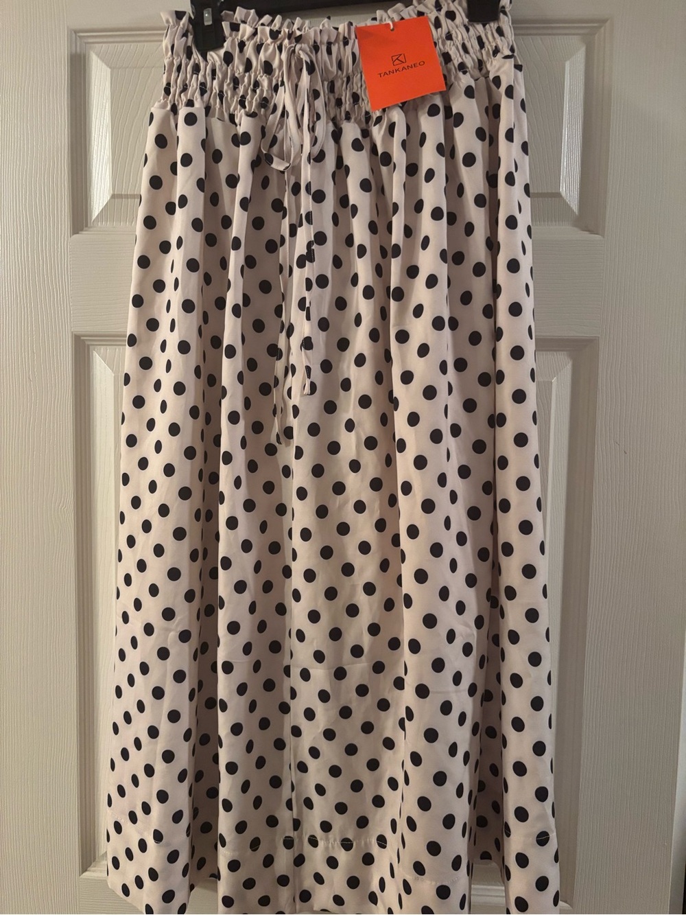 Tankaneo Polka Dot Elastic Waist Midi Skirt - Cream with Black Dots